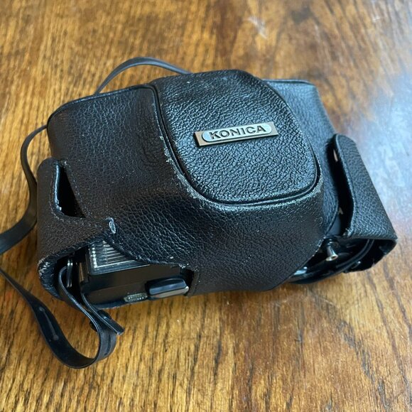 Konica C35 Film Camera - Picture 3 of 8